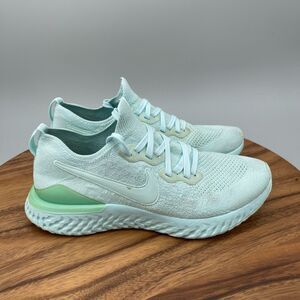 Nike Epic React Flyknit 2 Shoes Womens Size 9.5 Green Running Comfort Walking